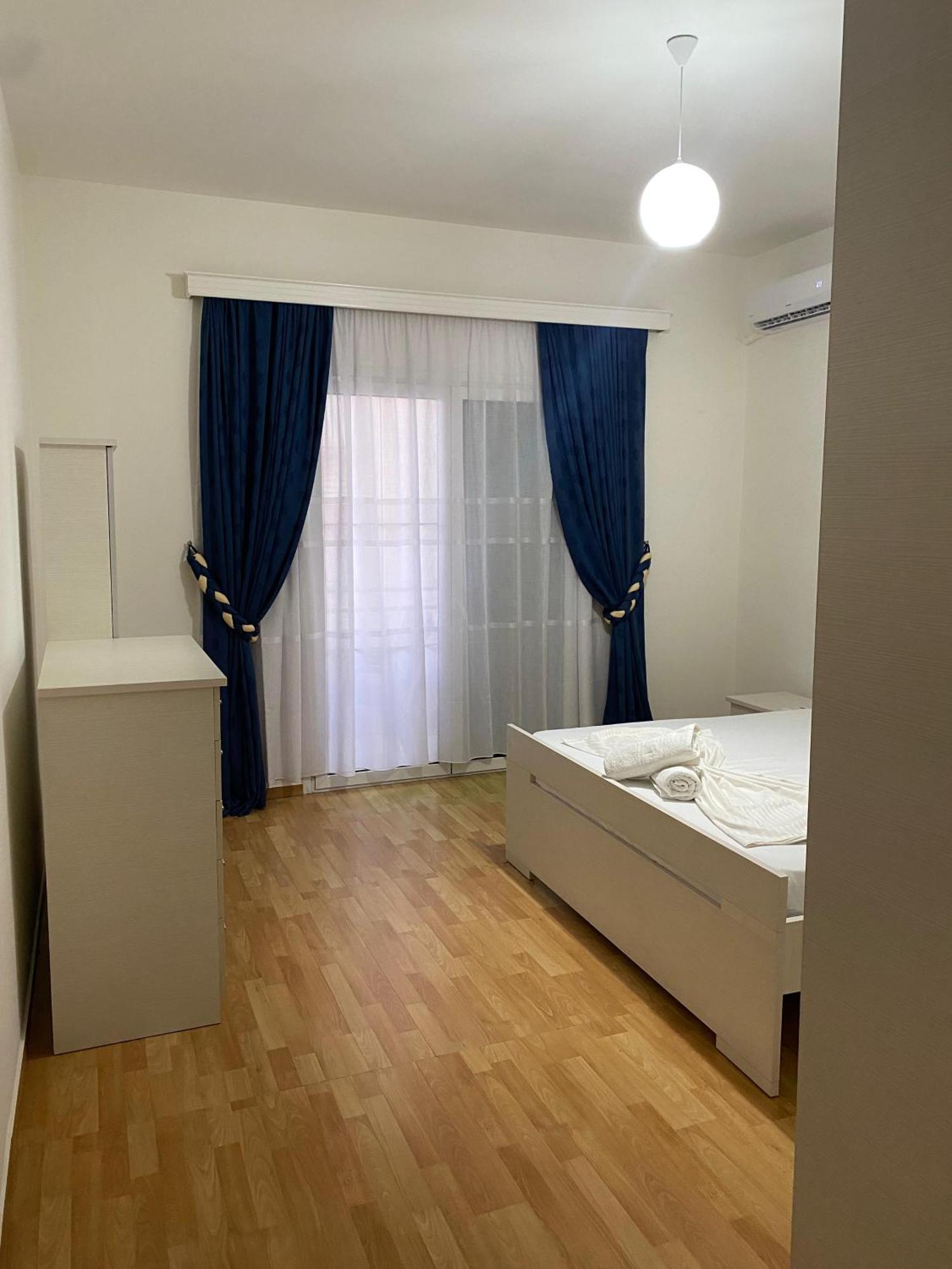 Henfjor & Villa Sarandë